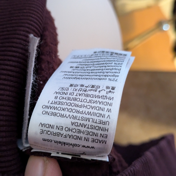Calvin Klein Jeans Maroon Pullover Men Or Women - Picture 4 of 4
